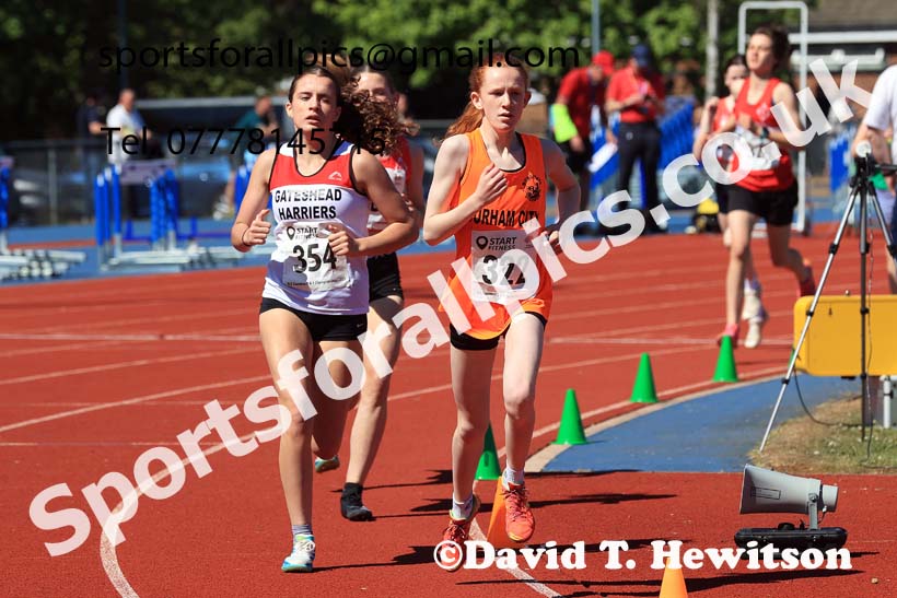 Girls under-15s 800 metres, 2025 North Eastern Track and Field Champs., Shildon, County Durham. Photo: David T. Hewitson/Sports for All Pics